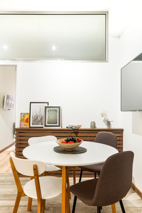 Hotelise I Tonic Apartment Yerevan Bagian luar foto